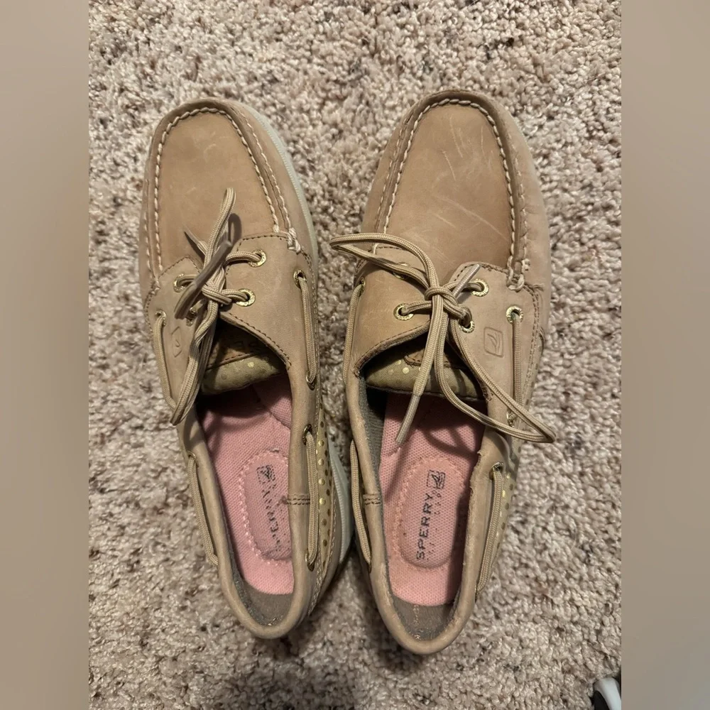 Sperry Tan Boat Shoes with Rawhide Laces and Moccasin Stitching - Picture 1 of 1